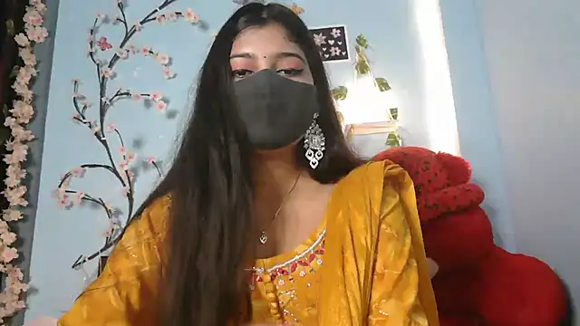 Snapshot of Reena_Singh53 chatting on 10/25/25, 12:17 Reena Singh53 online show from 10/25/25, 12:17