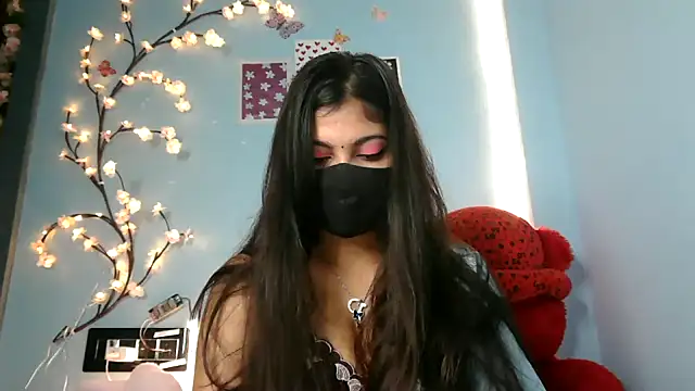 Snapshot of Reena_Singh53 chatting on 09/22/25, 01:28 Reena Singh53 online show from 09/22/25, 01:28