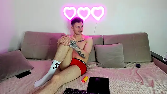 Snapshot of Ian_Connery chatting on 02/22/25, 03:03 Ian Connery online show from 02/22/25, 03:03