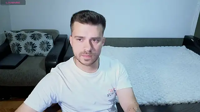 JohnnyStepBro online show from 07/12/26, 07:26