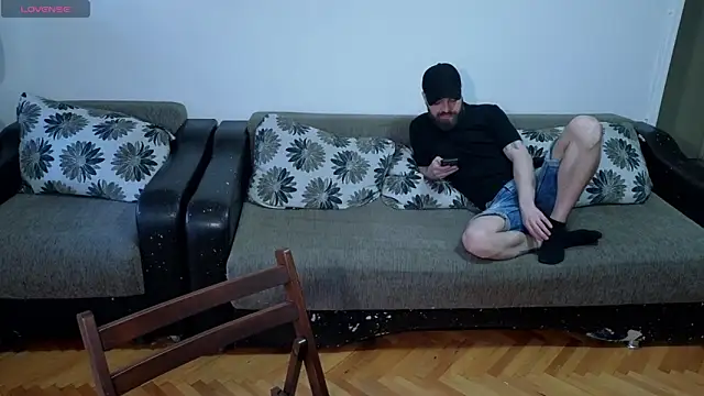 JohnnyStepBro online show from 06/18/26, 04:56