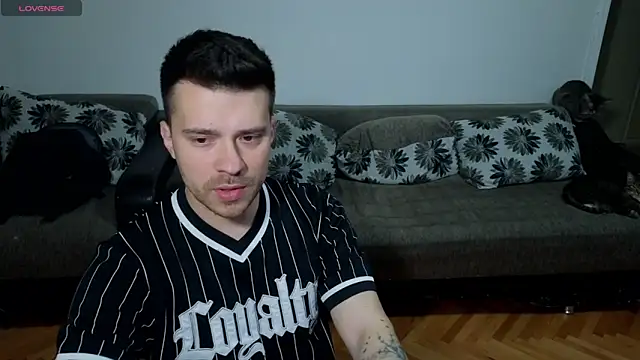 JohnnyStepBro online show from 04/21/26, 10:38