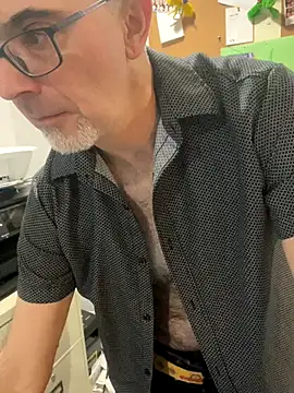 MaxVain online show from 11/24/25, 06:41