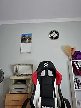 FoxRineHelen online show from 02/11/25, 05:18