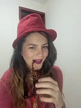 Hanny 24 online show from 10/10/25, 03:18