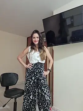 Hanny 24 online show from 02/04/26, 08:26