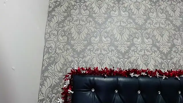 Snapshot of abella_harper chatting on 12/19/25, 02:52 abella harper online show from 12/19/25, 02:52