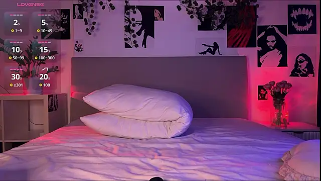 Lisa Moones online show from 02/26/26, 04:51