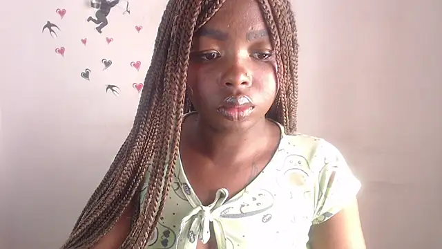 Snapshot of _Zooee chatting on 07/14/26, 06:58 Zooee online show from 07/14/26, 06:58