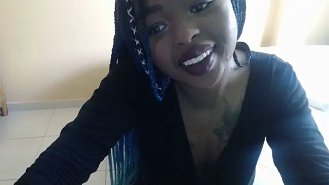  Zooee online show from 02/05/25, 01:54