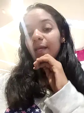 Snapshot of anitagrenn chatting on 12/11/24, 01:26 anitagrenn online show from 12/11/24, 01:26