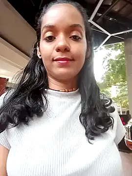 Snapshot of anitagrenn chatting on 02/06/25, 08:45 anitagrenn online show from 02/06/25, 08:45