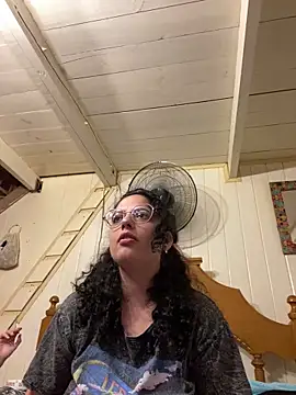 babyluna939 online show from 10/17/25, 12:36