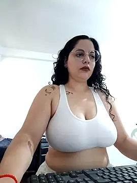 babyluna939 online show from 05/03/26, 05:16
