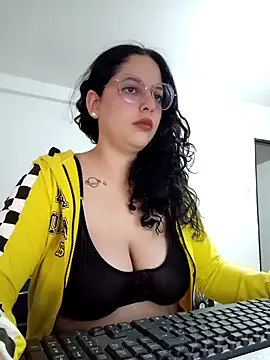 babyluna939 online show from 05/11/26, 12:28