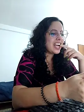 babyluna939 online show from 04/13/26, 08:02