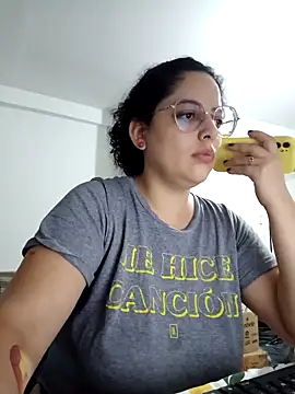 babyluna939 online show from 03/18/26, 09:26