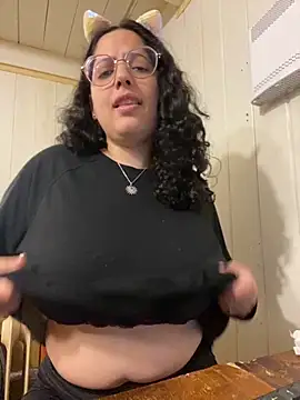 babyluna939 online show from 10/05/25, 08:54