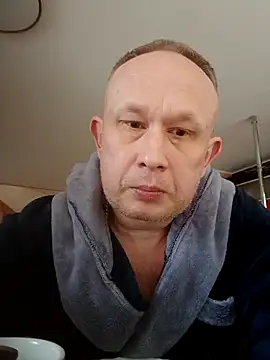 Snapshot of X46x chatting on 09/21/25, 04:28 X46x online show from 09/21/25, 04:28