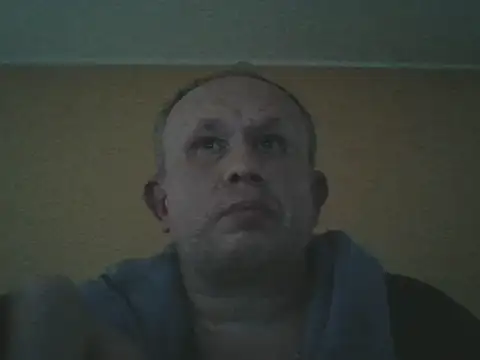 Snapshot of X46x chatting on 10/23/25, 08:57 X46x online show from 10/23/25, 08:57