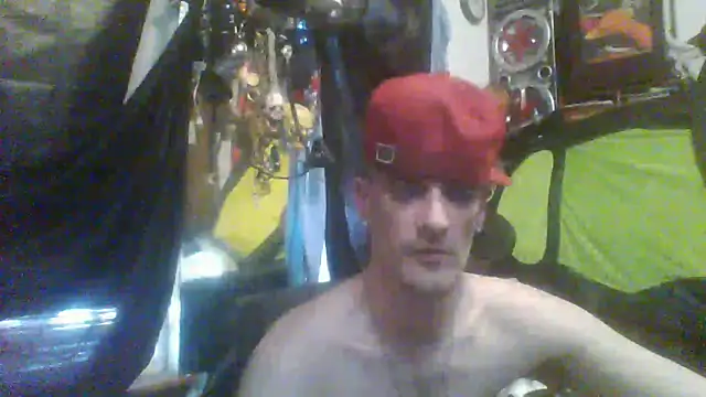 Snapshot of slinginbigD chatting on 03/21/25, 07:24 slinginbigD online show from 03/21/25, 07:24