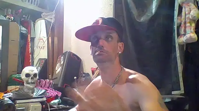 Snapshot of slinginbigD chatting on 10/06/25, 12:23 slinginbigD online show from 10/06/25, 12:23