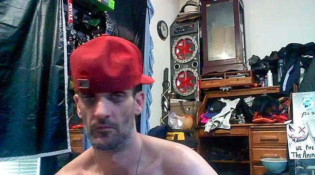 Snapshot of slinginbigD chatting on 03/08/25, 02:40 slinginbigD online show from 03/08/25, 02:40