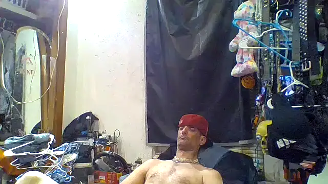 Snapshot of slinginbigD chatting on 10/03/25, 03:09 slinginbigD online show from 10/03/25, 03:09