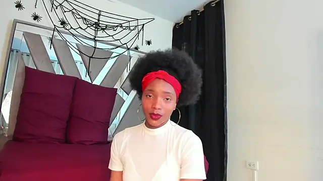 sara williams01 online show from 10/24/25, 01:32