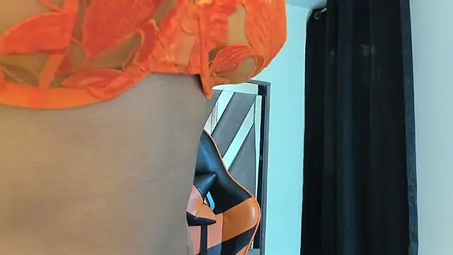 sara williams01 online show from 11/29/25, 01:00