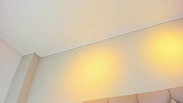 Isis Osman online show from 02/21/26, 08:00