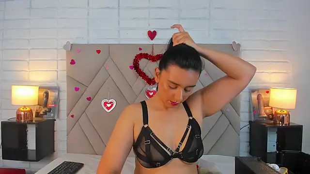 Isis Osman online show from 02/21/25, 01:33