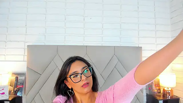 Isis Osman online show from 03/14/25, 11:22