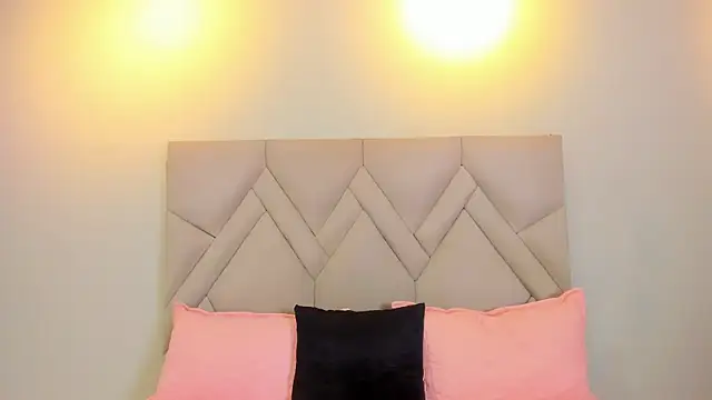 Isis Osman online show from 02/24/26, 07:37