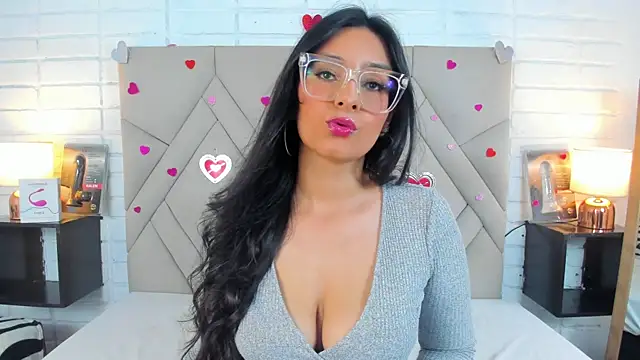 Isis Osman online show from 02/26/25, 08:58