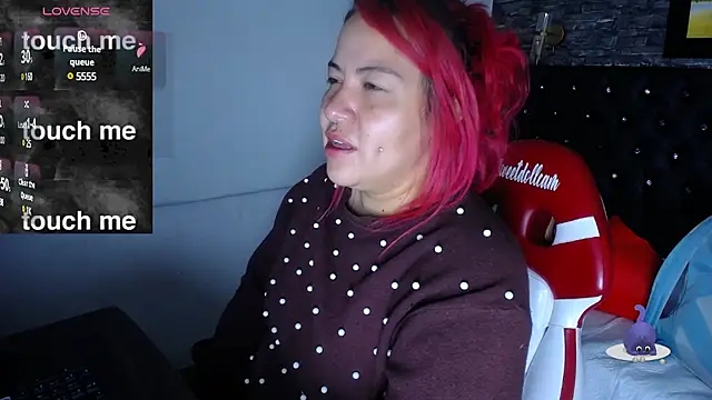 Snapshot of Bruja__Scarlata chatting on 03/15/25, 11:29 Bruja Scarlata online show from 03/15/25, 11:29