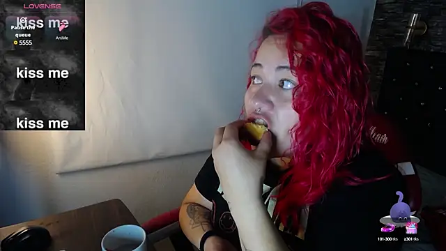 Snapshot of Bruja__Scarlata chatting on 03/01/25, 10:55 Bruja Scarlata online show from 03/01/25, 10:55