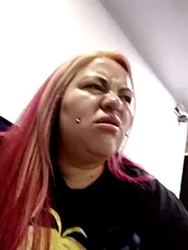 Snapshot of Bruja__Scarlata chatting on 12/03/25, 10:14 Bruja Scarlata online show from 12/03/25, 10:14