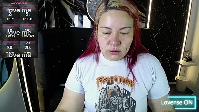 Snapshot of Bruja__Scarlata chatting on 10/30/25, 09:29 Bruja Scarlata online show from 10/30/25, 09:29