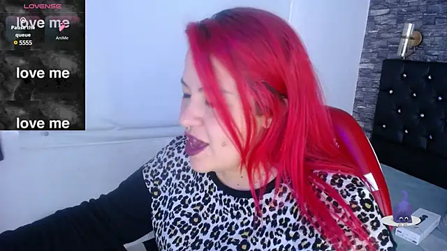 Snapshot of Bruja__Scarlata chatting on 03/03/25, 09:05 Bruja Scarlata online show from 03/03/25, 09:05