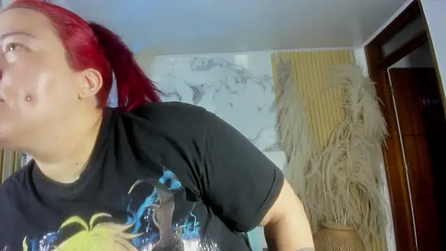 Snapshot of Bruja__Scarlata chatting on 10/08/25, 10:06 Bruja Scarlata online show from 10/08/25, 10:06