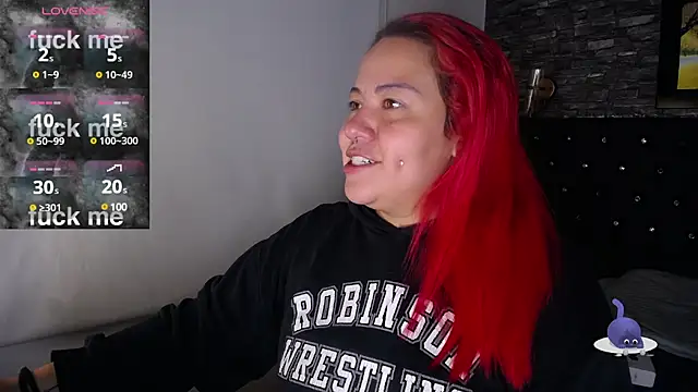 Snapshot of Bruja__Scarlata chatting on 03/10/25, 11:12 Bruja Scarlata online show from 03/10/25, 11:12