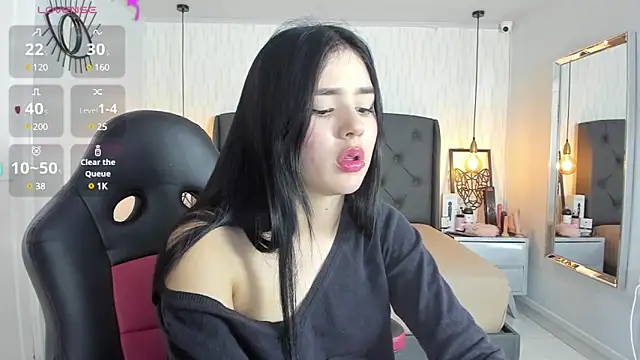 CASSIESTONEMM1 online show from 03/18/25, 08:05