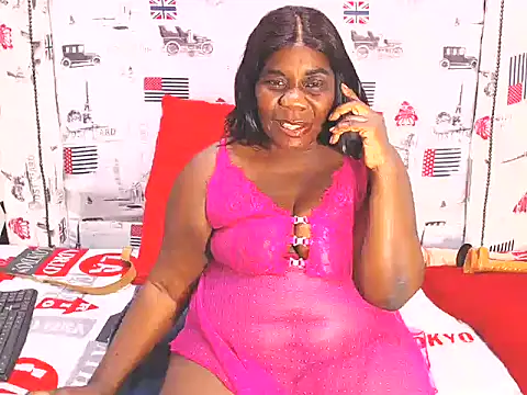 Snapshot of Honeybumsx32 chatting on 03/18/25, 01:12 Honeybumsx32 online show from 03/18/25, 01:12