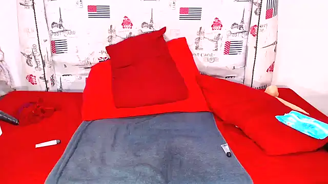 Honeybumsx32 online show from 11/14/25, 08:40