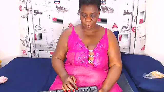 Honeybumsx32 online show from 11/04/25, 06:06