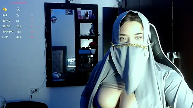 janna isa online show from 09/13/25, 12:10