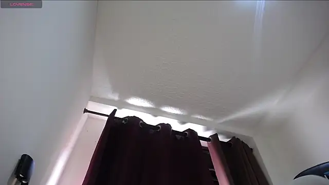 janna isa online show from 02/26/25, 07:32