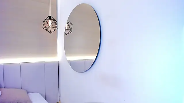 valerysantos  online show from 03/31/26, 12:18