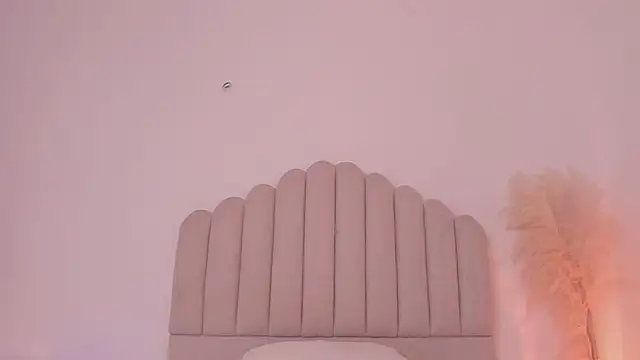 valerysantos  online show from 06/14/26, 12:06